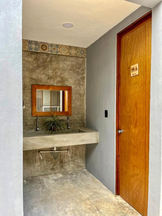 Ariché Valladolid Hotel&Hostal Esterno foto